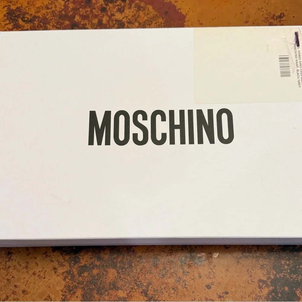 Moschino Gray and Black 100% Wool Fringe Throw Wrap Scarf. New With Tags - Picture 2 of 7